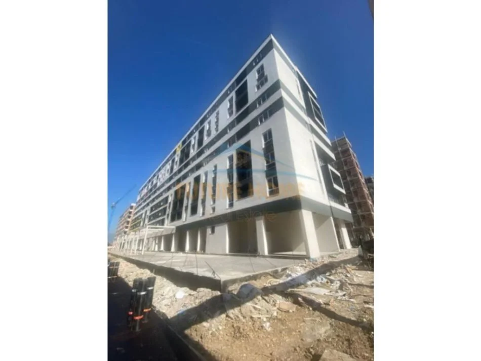 Tirane, shitet apartament 2+1 Kati 8, 93 m² 90.000 € (Univers City)