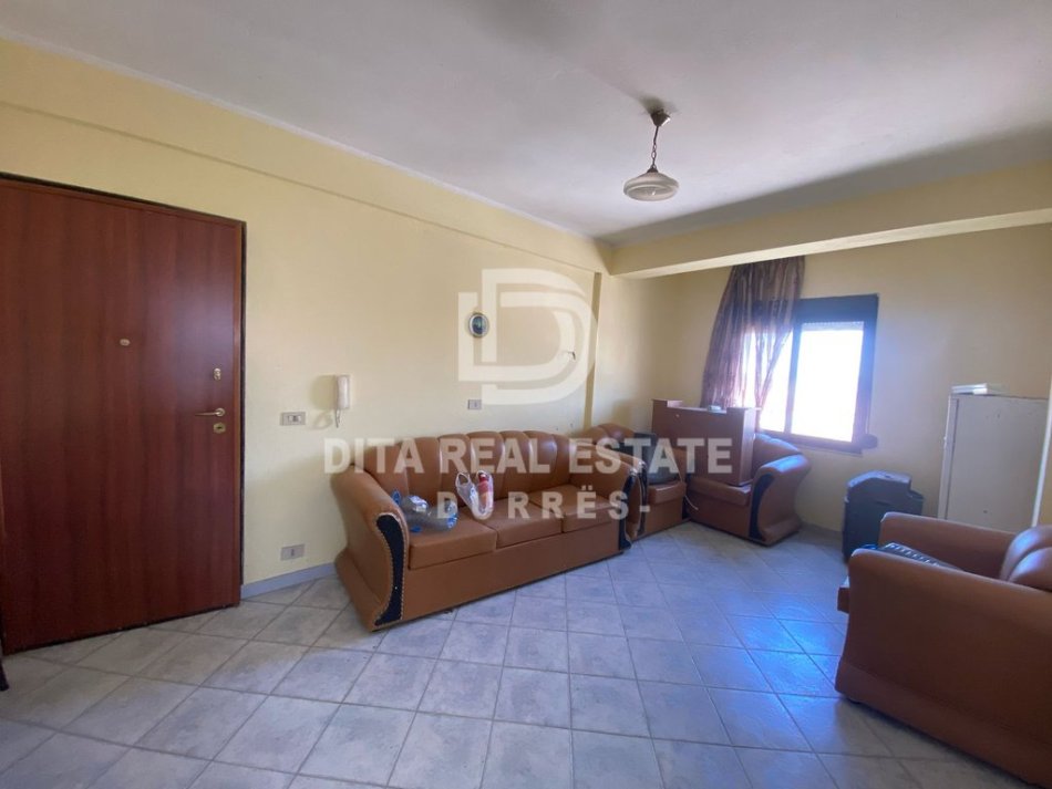 Durres, shitet apartament 1+1+Ballkon Kati 7, 52 m² 65.000 € (PAVARESIA)