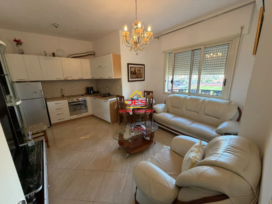 Vlore, shitet apartament 1+1+Ballkon Kati 6, 60 m² 115.000 € (Rruga Pelivan Leskaj)