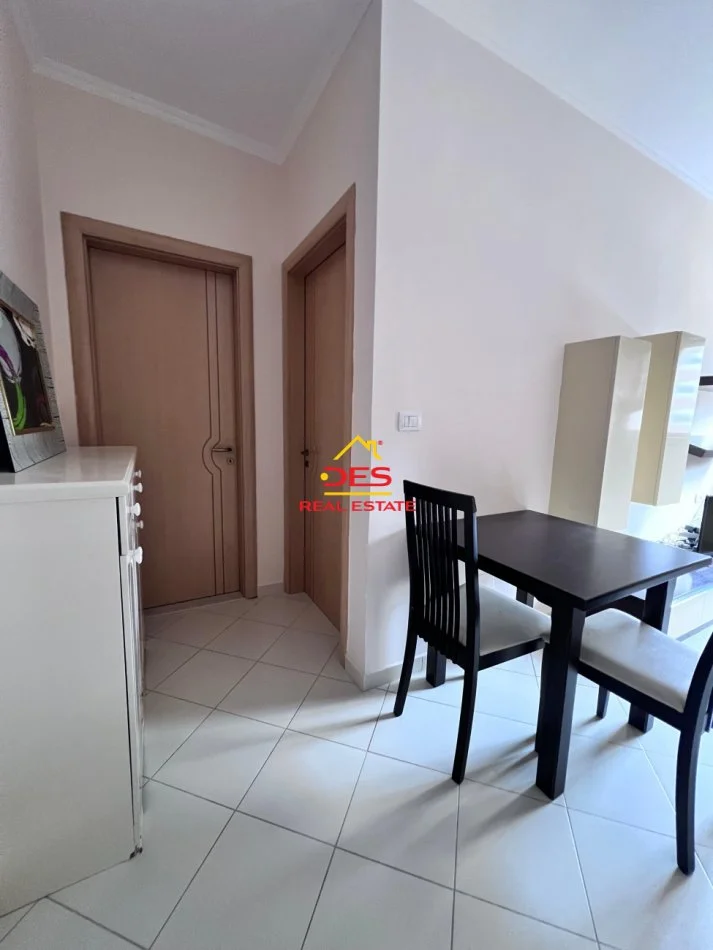 Shqiperi, jepet me qera apartament 1+1+Ballkon Kati 4, 63 m² 350 € (Rruga Murat Tërbaçi)