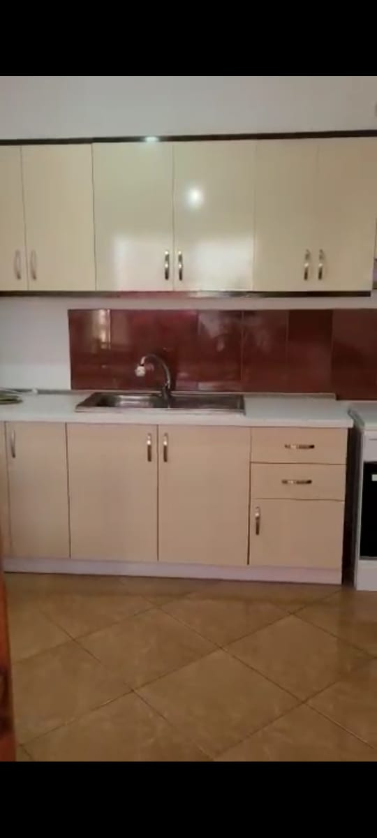 Tirane, jepet me qera apartament 1+1+A+BLK Kati 6, 70 m² 35.000 Leke (MIKEL MARULI)