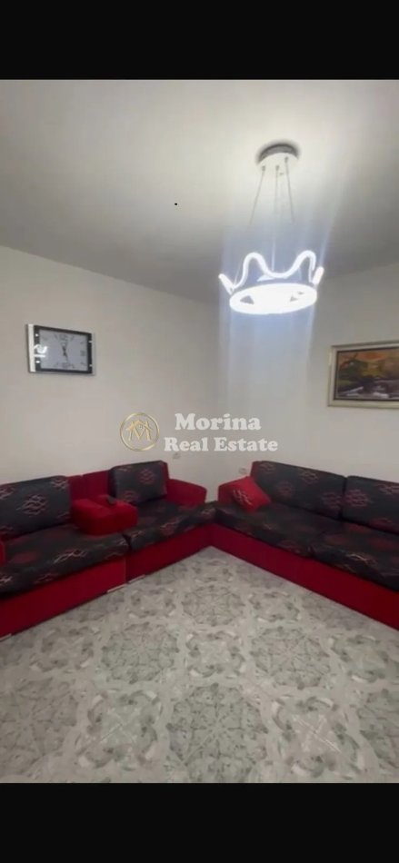 Tirane, jepet me qera apartament 1+1 Kati 1, 60 m² 400 € (Rruga Dibres)