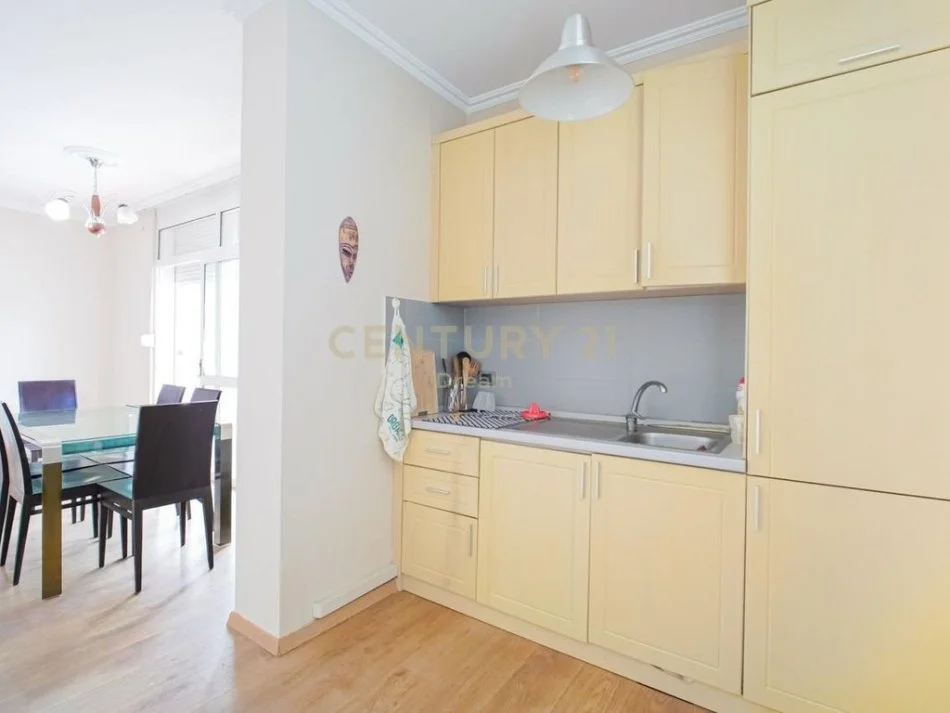 Tirane, shes apartament 3+1 Kati 11, 156 m² 425.000 € (ISH EKSPOZITA)