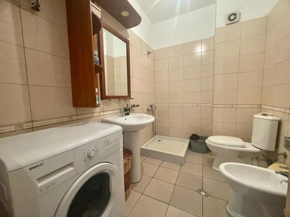 Tirane, shes apartament 1+1 Kati 5, 83 m² 99.600 € (Astir)