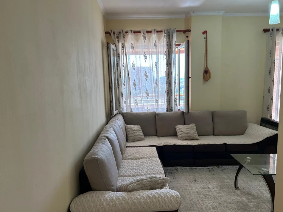 Tirane, jepet me qera apartament 2+1+Ballkon Kati 6, 113 m² 550 € (KTHESA E KAMZES)