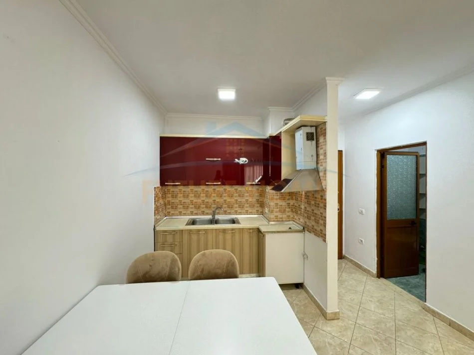 Tirane, shitet apartament 1+1 Kati 1, 55 m² 77.000 € 