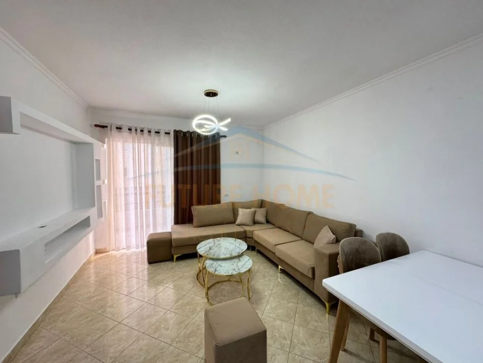 Tirane, shitet apartament 1+1 Kati 1, 55 m² 77.000 € 