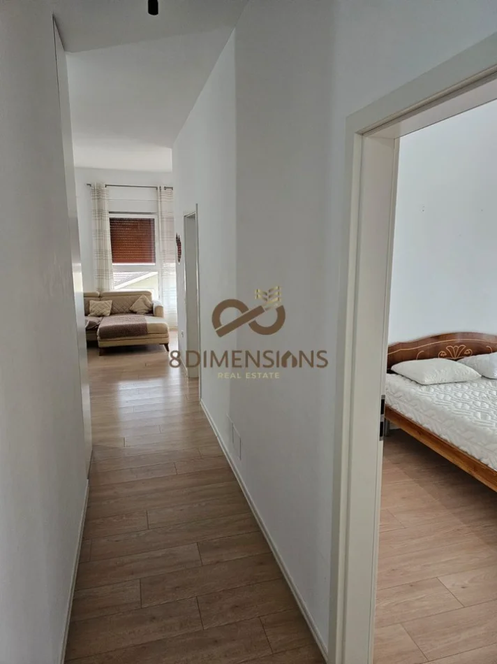 Tirane, jepet me qera 2+1 Kati 6, 100 m² 550 € (ali demi)