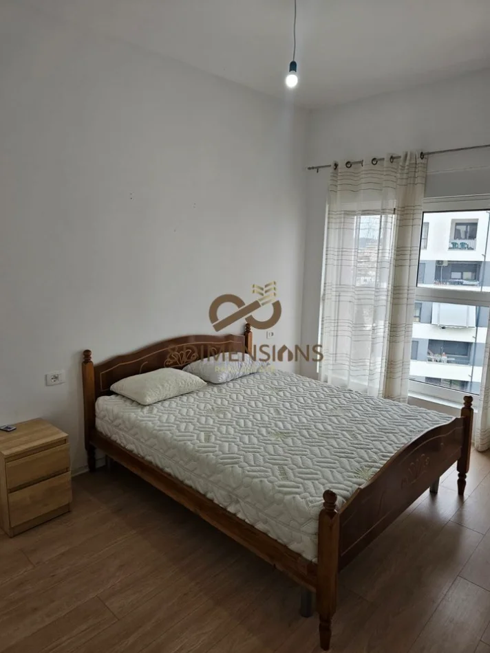 Tirane, jepet me qera 2+1 Kati 6, 100 m² 550 € (ali demi)