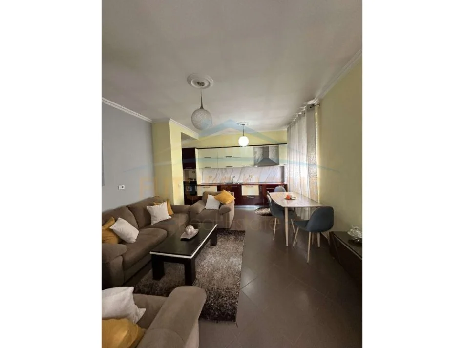 Tirane, shitet apartament 2+1 Kati 6, 102 m² 120.000 € (Yzberisht)