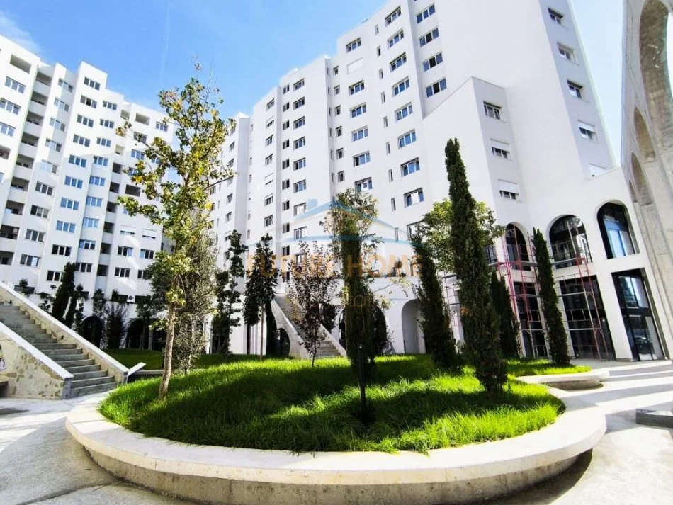 Tirane, jepet me qera apartament 1+1 Kati 3, 64 m² 600 € (Unaze e Re)