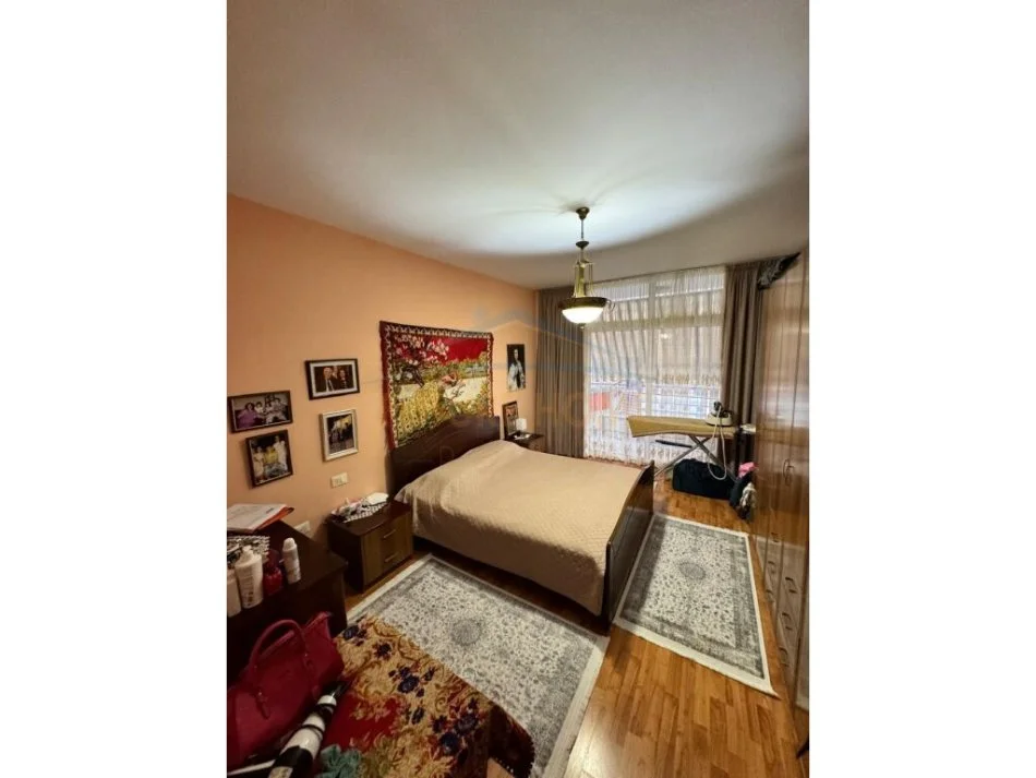 SHITET APARTAMENT 2+1+2 +POST PARKIMI,KIKA 1