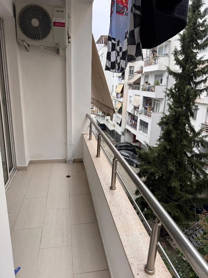 Tirane, ndarje qeraje apartament 1+1 Kati 3, 70 m² 430 € (kodra e diellit)