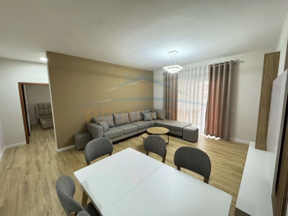 Tirane, shitet apartament 2+1+Aneks+Ballkon Kati 1, 88 m² 122.000 € (Yzberisht)