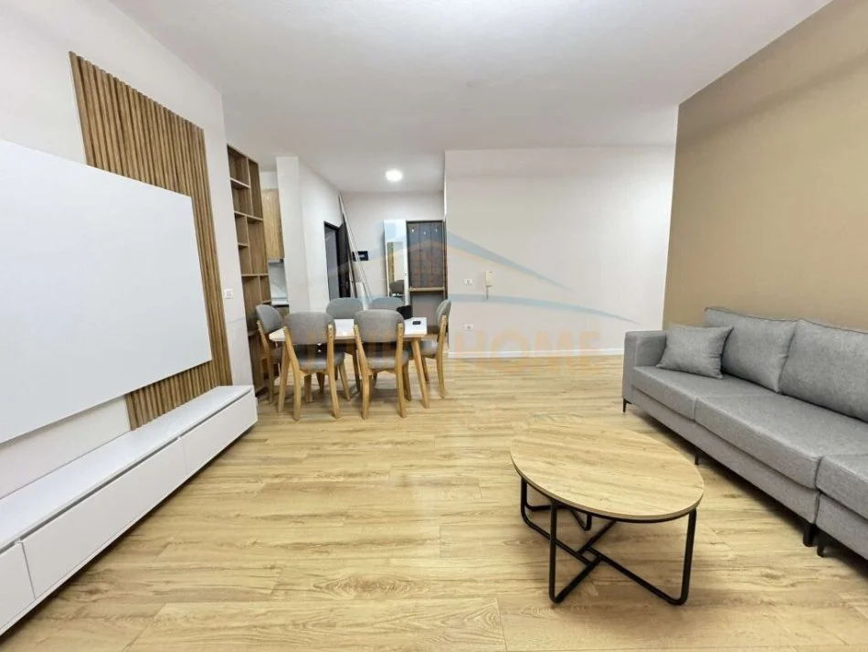 Tirane, shitet apartament 2+1 Kati 1, 88 m² 122.000 € (Shitet, Apartament 2+1, Yzberisht.)