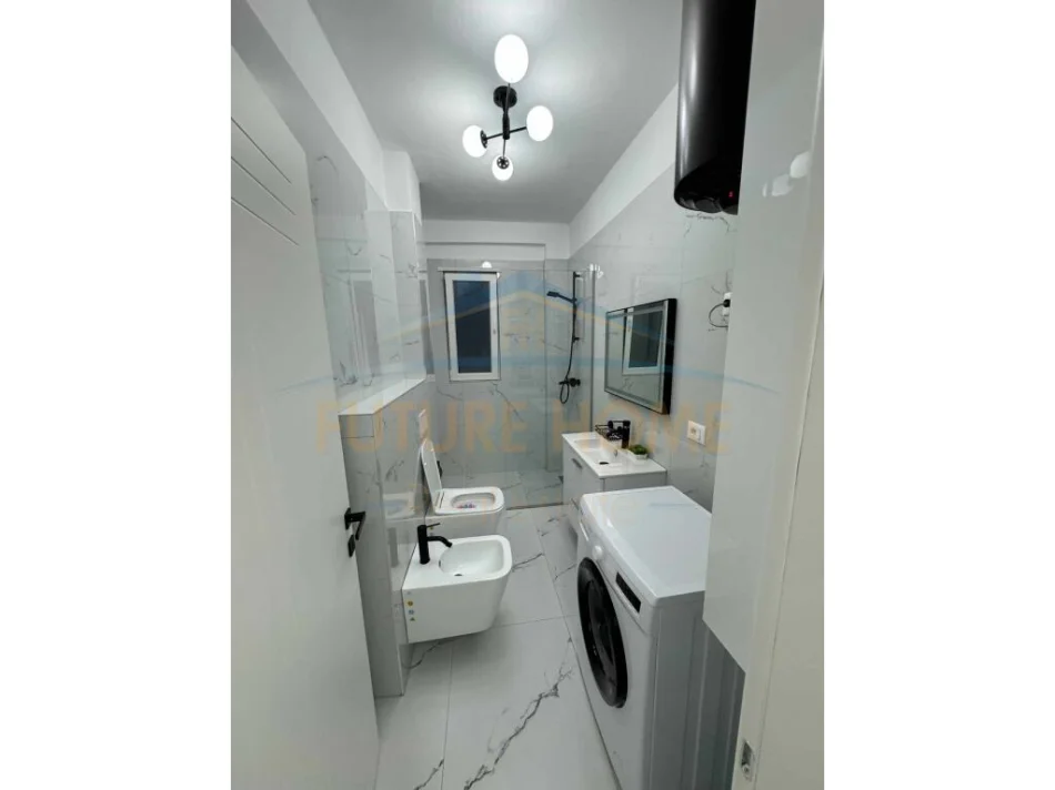 Tirane, jepet me qera garsonier 1+1 Kati 4, 43 m² 350 € (Rezidenca Klensi, Astir)