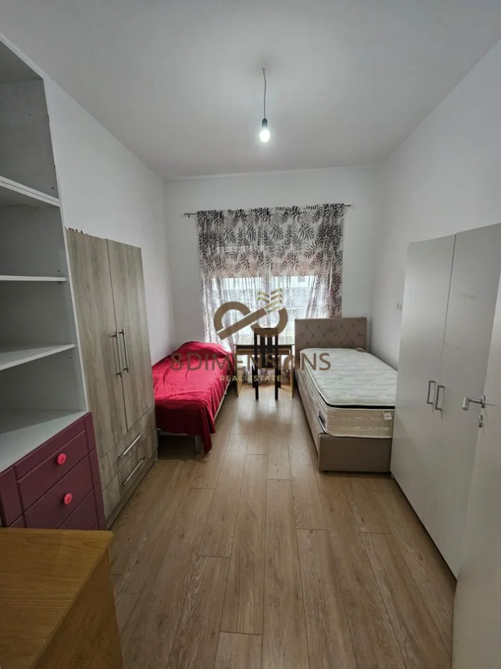 Tirane, jepet me qera 2+1 Kati 6, 100 m² 550 € (ali demi)