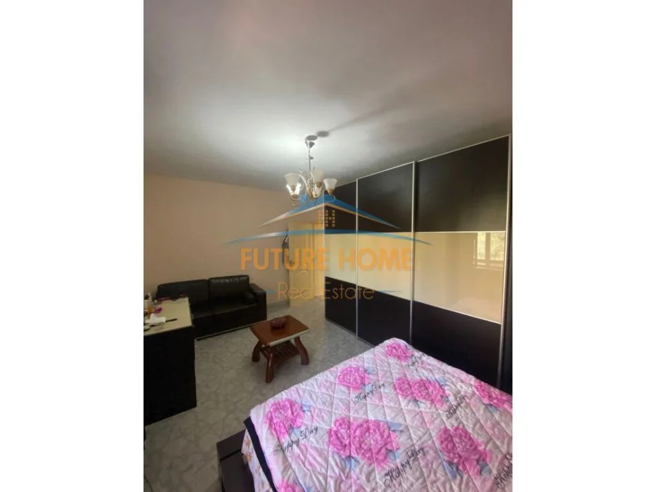 Tirane, shitet apartament 2+1+Ballkon Kati 2, 82 m² 125.000 € (5 Maji)