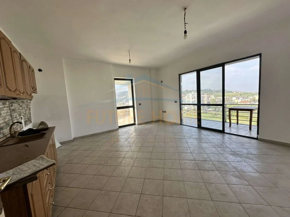 SHITET APARTAMENT 1+1 NE ASTIR, BULEVARDI I RI