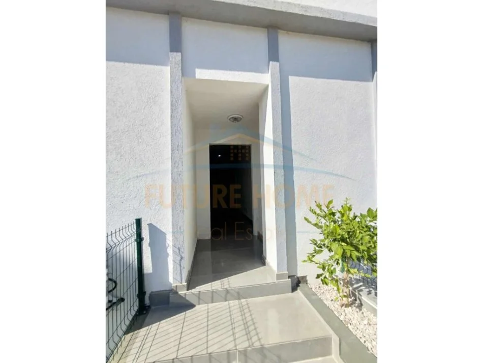 Tirane, shitet apartament 2+1 Kati 1, 129 m² 231.480 € (SELITE)