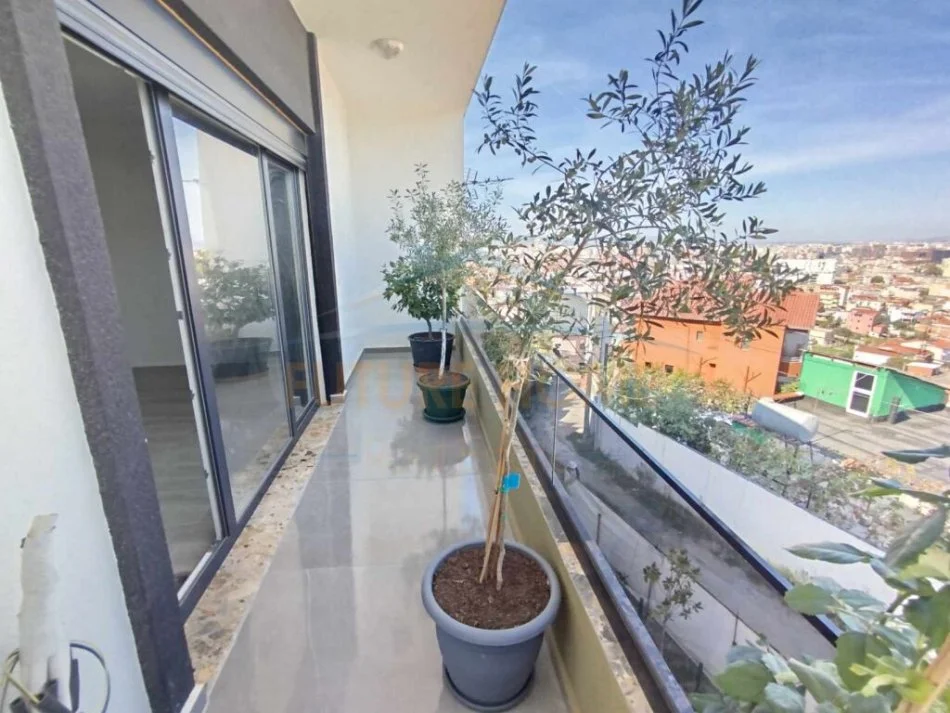 Tirane, shitet apartament 2+1 Kati 1, 129 m² 231.480 € (SELITE)