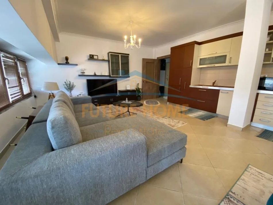 Tirane, jepet me qera apartament 2+1 Kati 6, 99 m² 1.000 € 