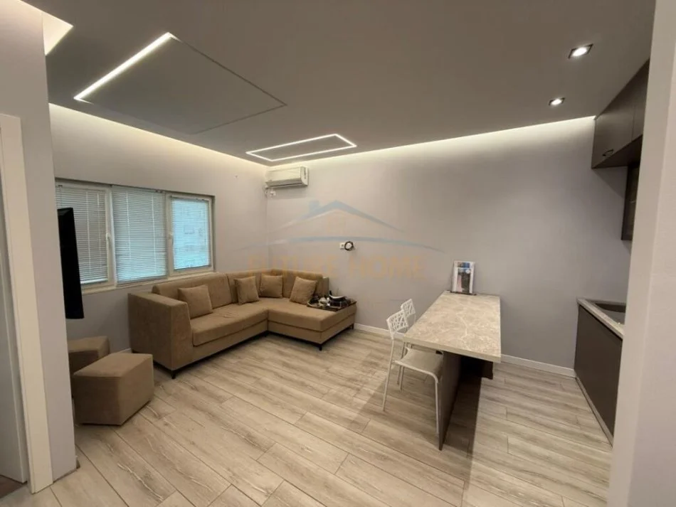 Tirane, jepet me qera apartament 1+1 Kati 6, 50 m² 550 € (HOXHA TAHSIM)