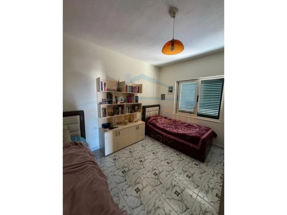 Tirane, shitet apartament 2+1 Kati 6, 67 m² 130.000 € (RRUGA FORTUZI)