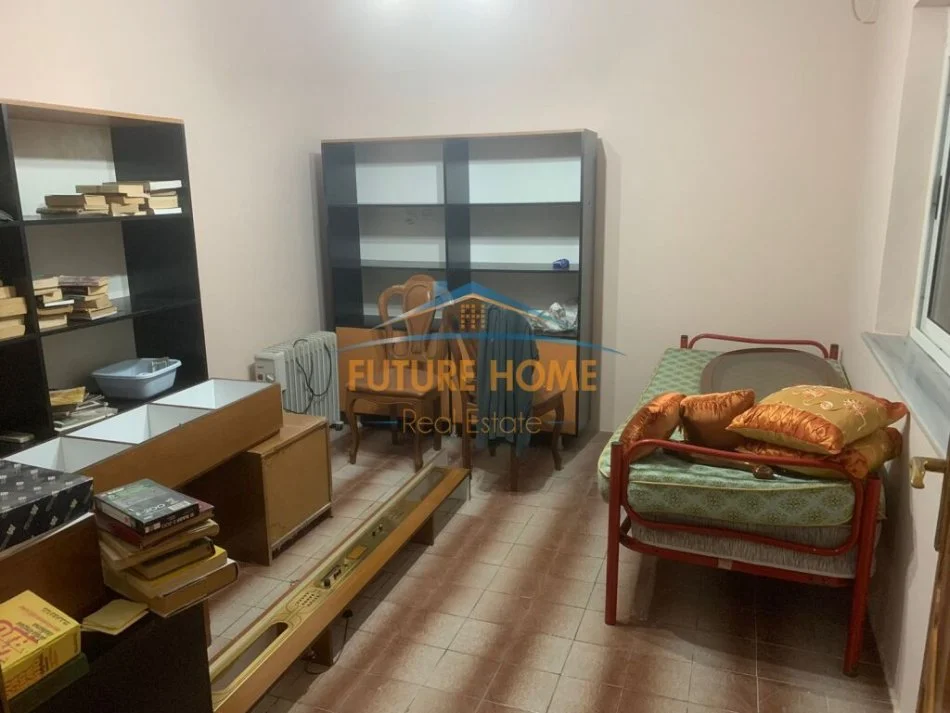 QERA VILE 3-KATESHE, GJIMNAZI PARTIZANI