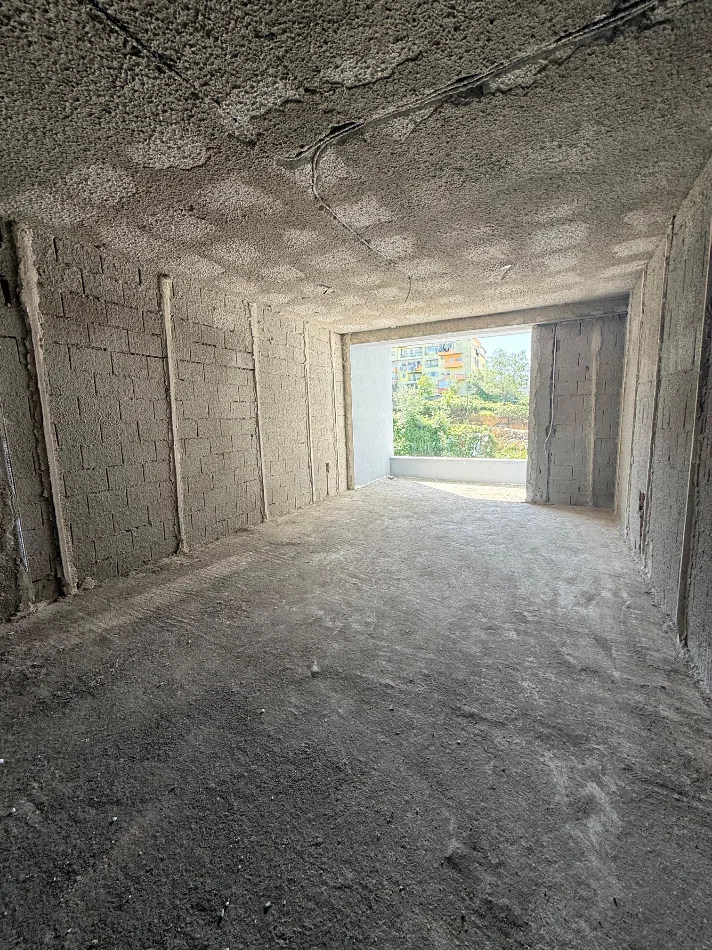 Tirane, shitet apartament 1+1 Kati 3, 77 m² 116.000 € (Ali dem)