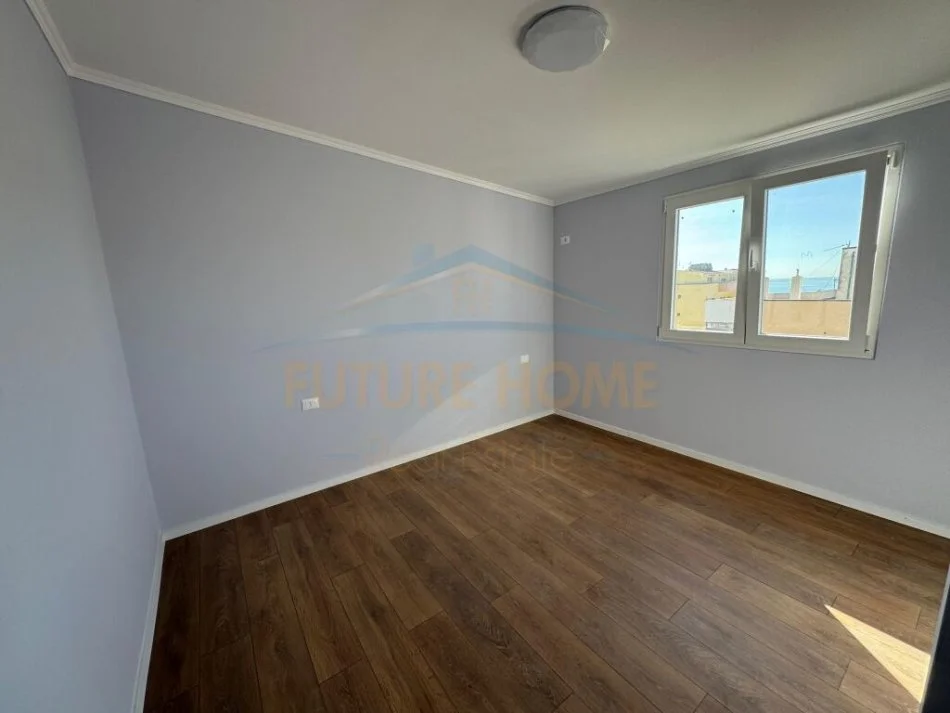 Shqiperi, shitet apartament 2+1+Ballkon Kati 10, 85 m² 125.000 € (PLAZH HEKURUDHA)