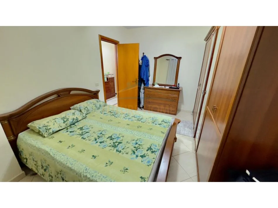 Tirane, shitet apartament 1+1+Ballkon Kati 10, 67 m² 143.000 € (Stacioni Trenit)