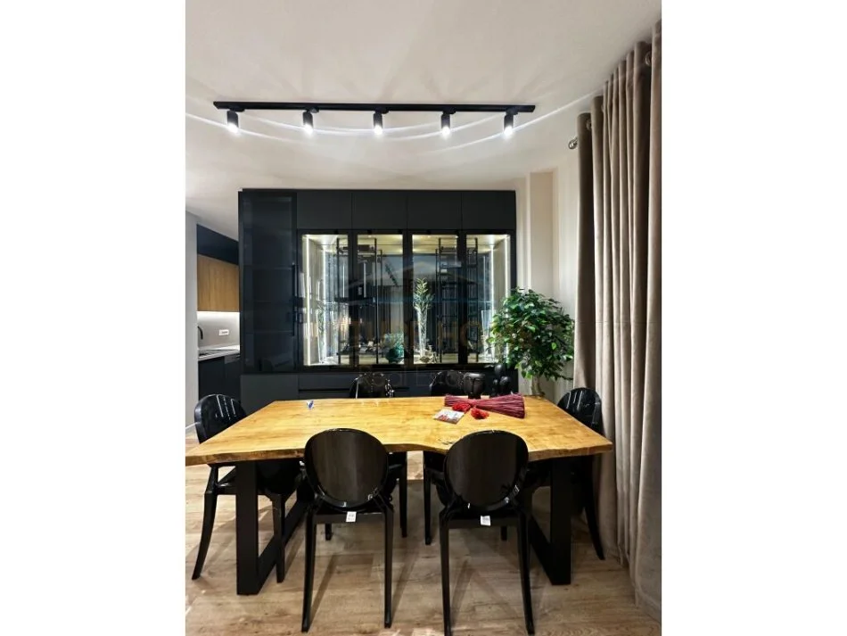 Tirane, jap me qera apartament 2+1+Post Parkimi Kati 1, 105 m² 1.100 € (Rruga Kodra e Diellit)