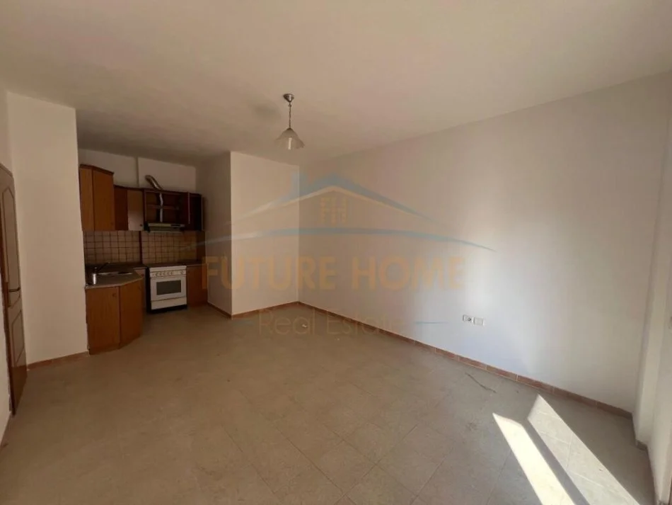 Durres, shitet apartament 1+1 Kati 6, 72 m² 75.000 € (Plazh Hekurudha, Durres)