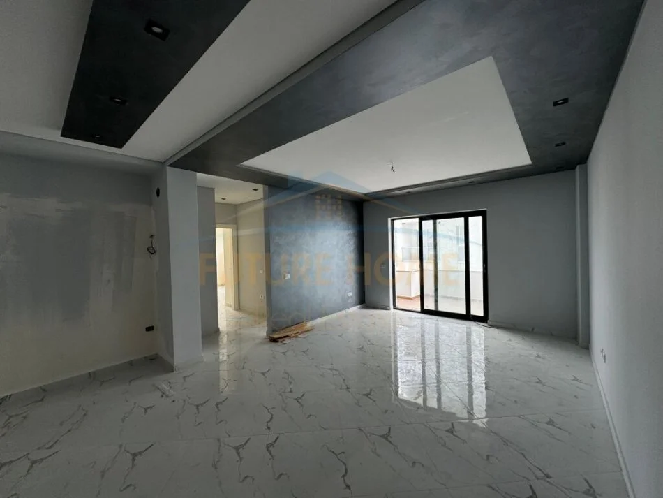 Durres, shitet apartament 2+1+Ballkon Kati 5, 91 m² 160.000 € (qerret)