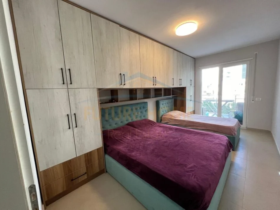 Durres, shitet apartament 1+1+Ballkon Kati 3, 76 m² 105.000 € (qerret)