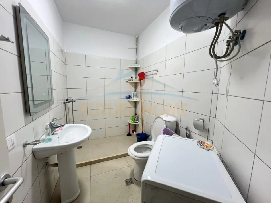 Durres, shitet apartament 1+1+Ballkon Kati 3, 76 m² 105.000 € (qerret)