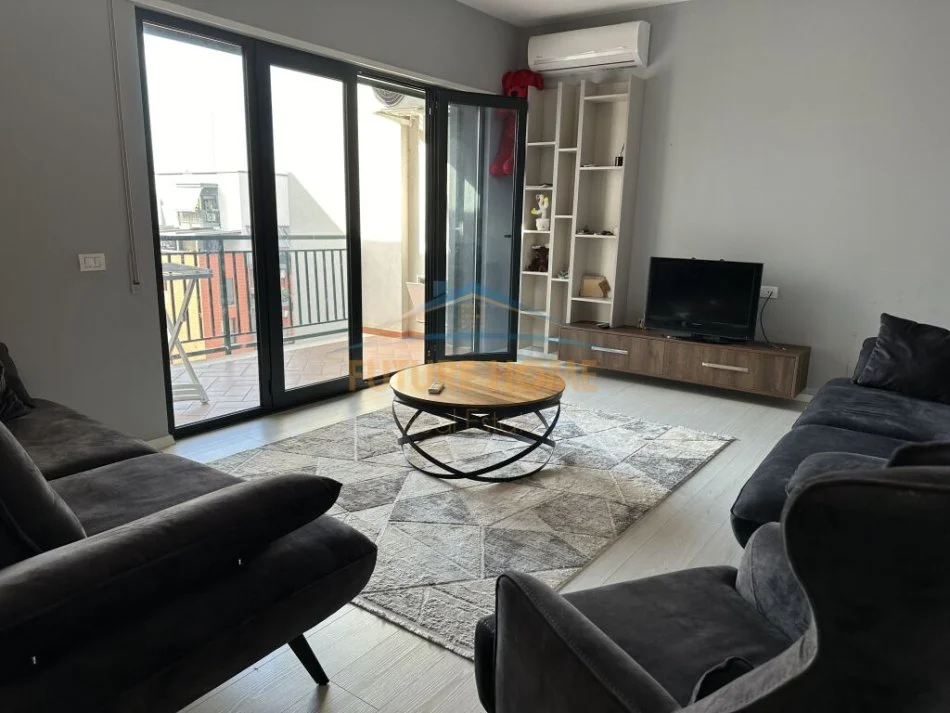 Tirane, shitet apartament 2+1+Ballkon Kati 9, 113 m² 195.000 € (Unaza e Re)