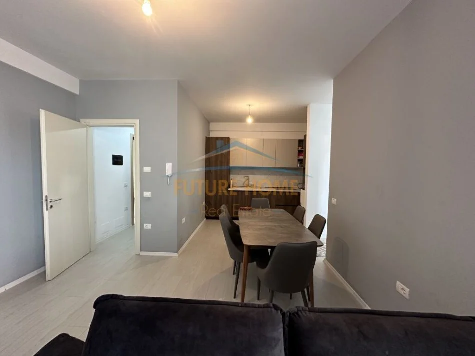 Tirane, shitet apartament 2+1+Ballkon Kati 9, 113 m² 195.000 € (Unaza e Re)