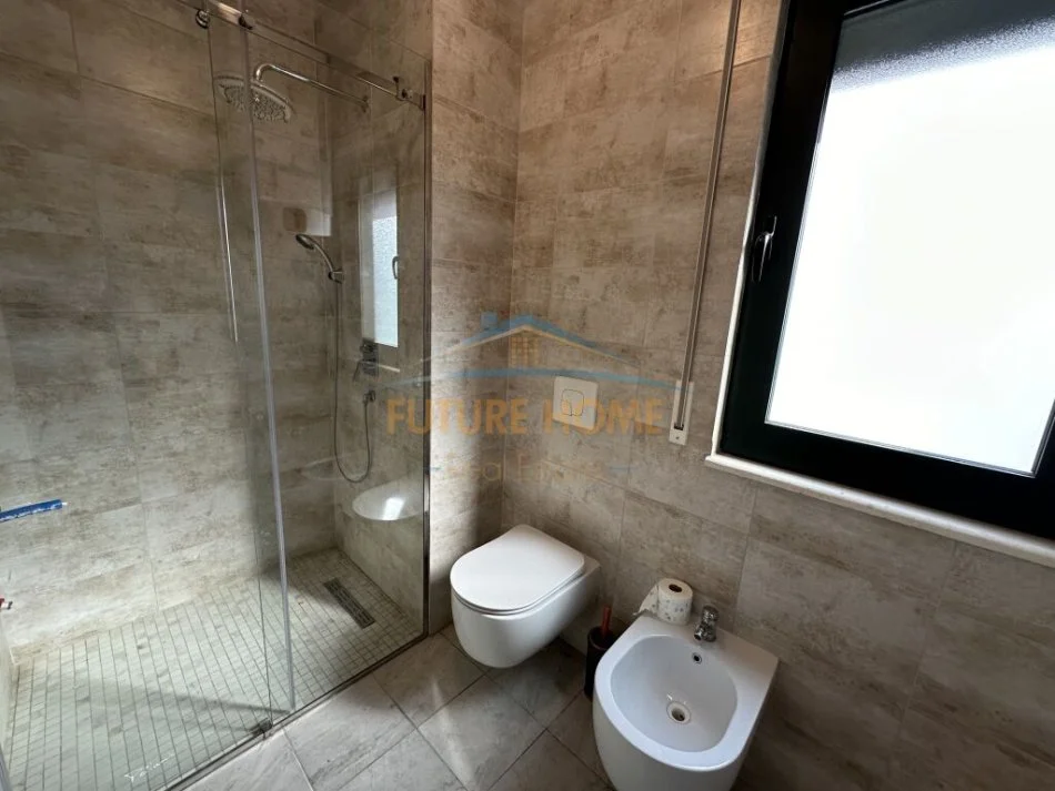 Tirane, shitet apartament 2+1+Ballkon Kati 9, 113 m² 195.000 € (Unaza e Re)