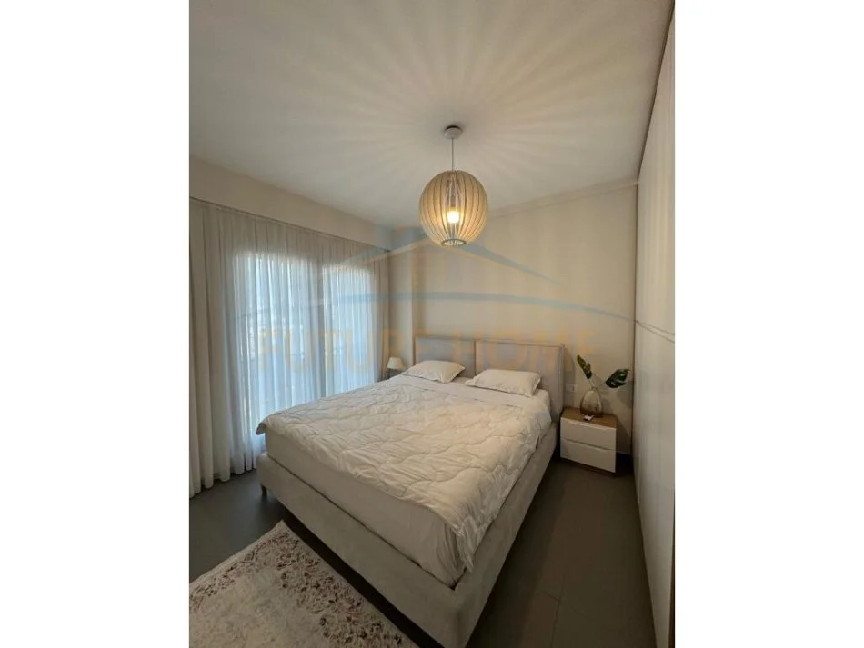 Tirane, jepet me qera apartament 1+1+Ballkon Kati 6, 70 m² 1.250 € (Bulevardi i Ri)