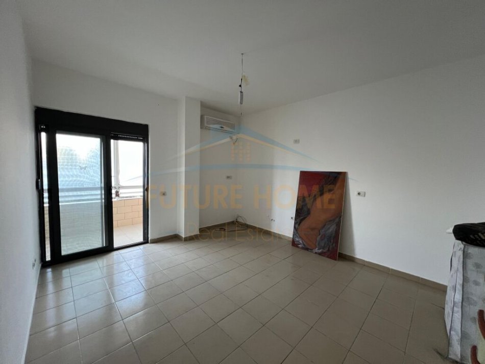 Durres, shitet apartament 2+1+Ballkon Kati 2, 71 m² 85.000 €