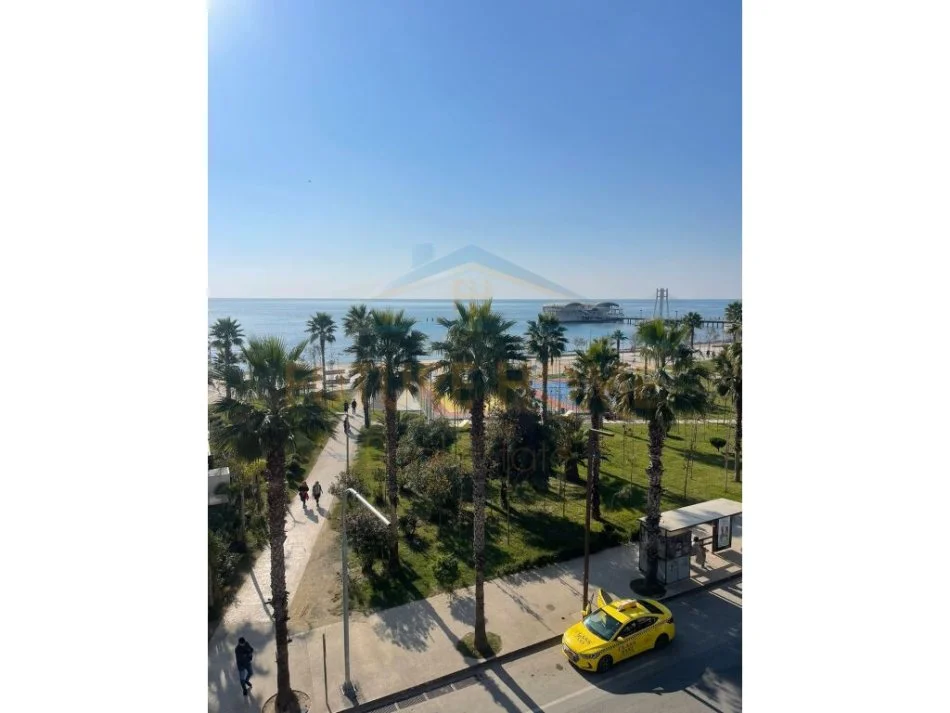 Durres, jepet me qera apartament 3+1+Aneks+Ballkon Kati 3, 140 m² 1.000 € (VOLLGA DURRES)