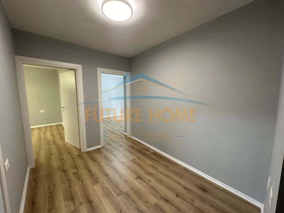 Tirane, shitet apartament 2+1 Kati 1, 75 m² 187.500 € (Myslym Shyri)