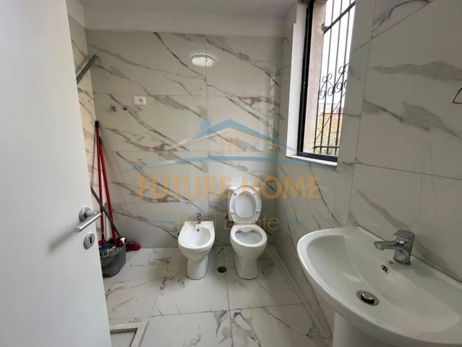 Tirane, shitet apartament 2+1 Kati 1, 75 m² 187.500 € (Myslym Shyri)