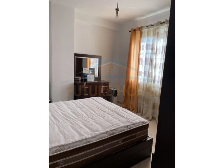 Tirane, jepet me qera apartament 2+1 Kati 3, 85 m² 500 € (Tregu i Ri Elektrik)