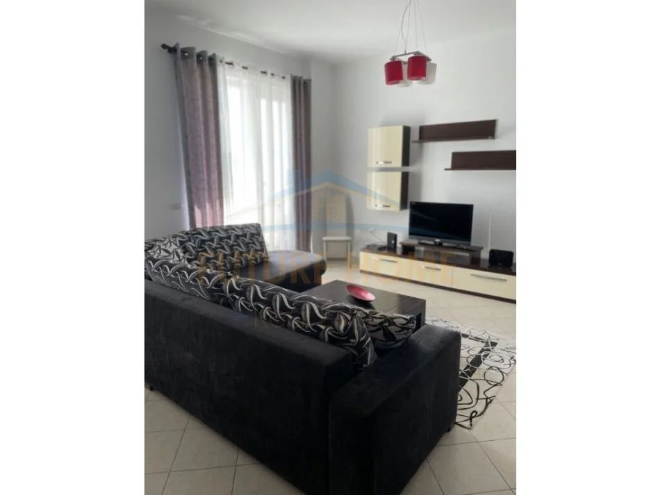 Tirane, jepet me qera apartament 2+1 Kati 3, 85 m² 500 € (Tregu i Ri Elektrik)
