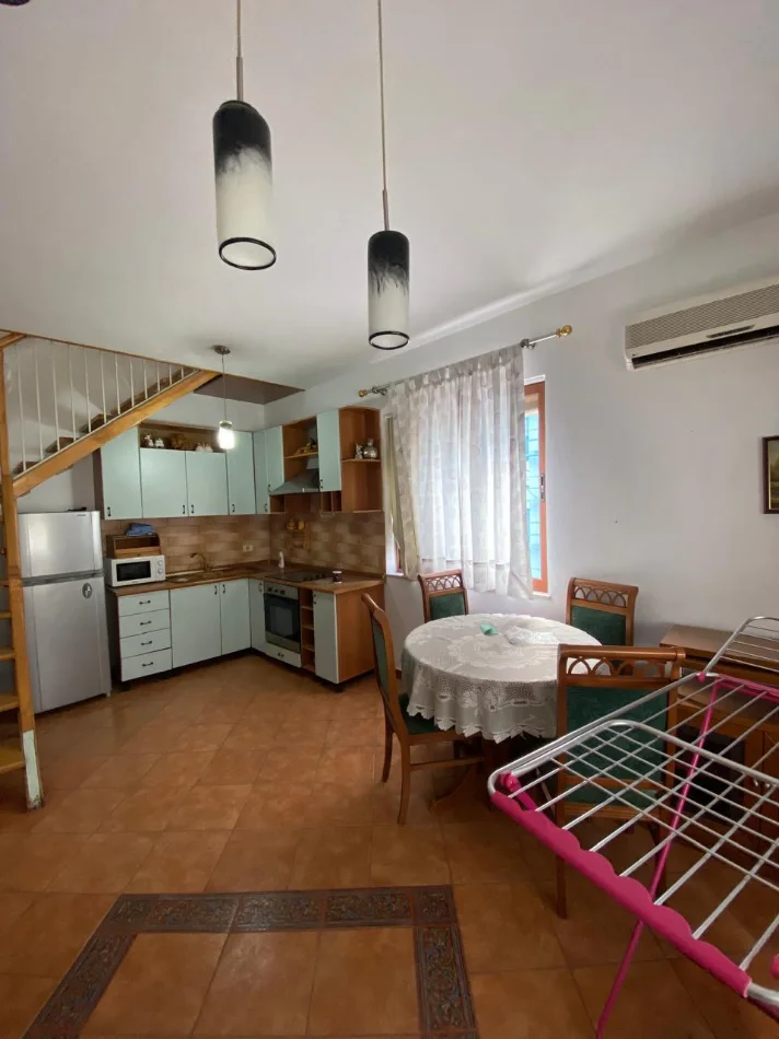 Tirane, jepet me qera apartament duplex Dublex Kati 6, 120 m² 540 € (Kristal Center)