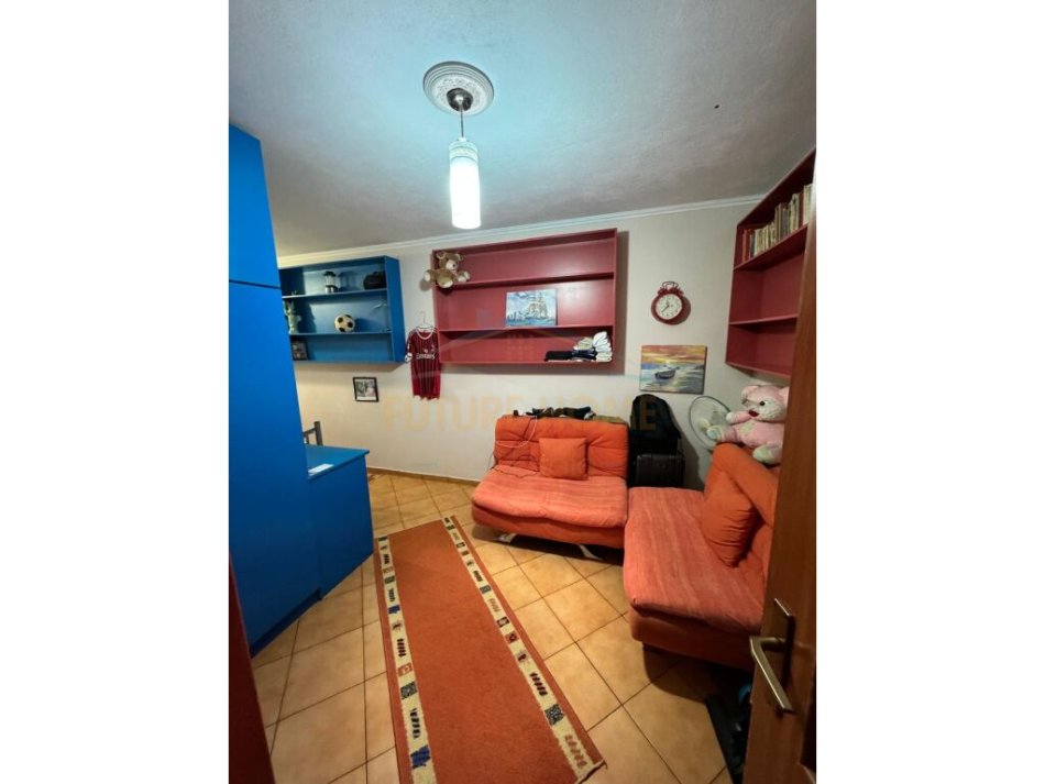 Tirane, shitet apartament 2+1+Ballkon , 116 m² 165.000 € (Qazim Turdiu)