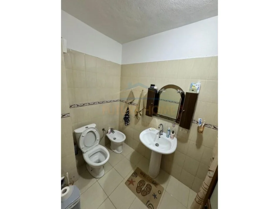 Tirane, shitet apartament 2+1+Ballkon , 116 m² 165.000 € (Qazim Turdiu)